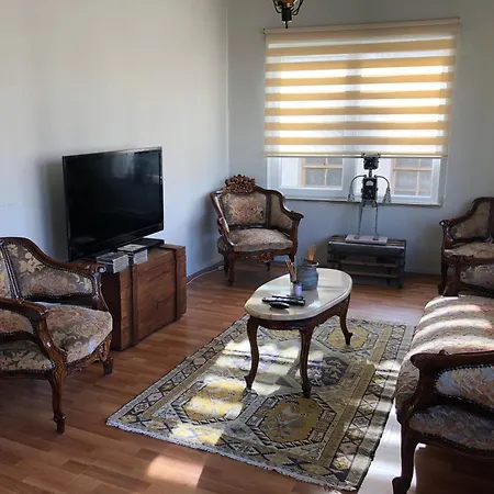 Kaleici, Great Location, With Separate Kitchen شقة