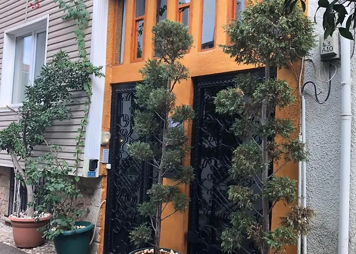 Kaleici, Great Location, With Separate Kitchen *