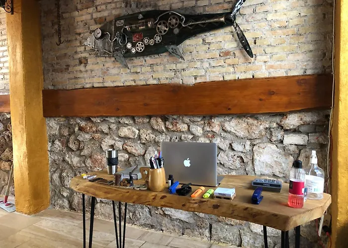 شقة Kaleici, Great Location, With Separate Kitchen